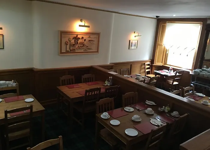 Smiths Hotel